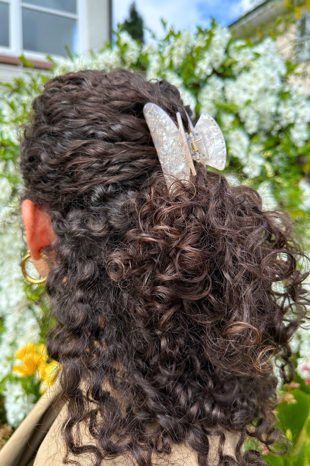 Haarklammer beige mit glitzersteinen blumen muster