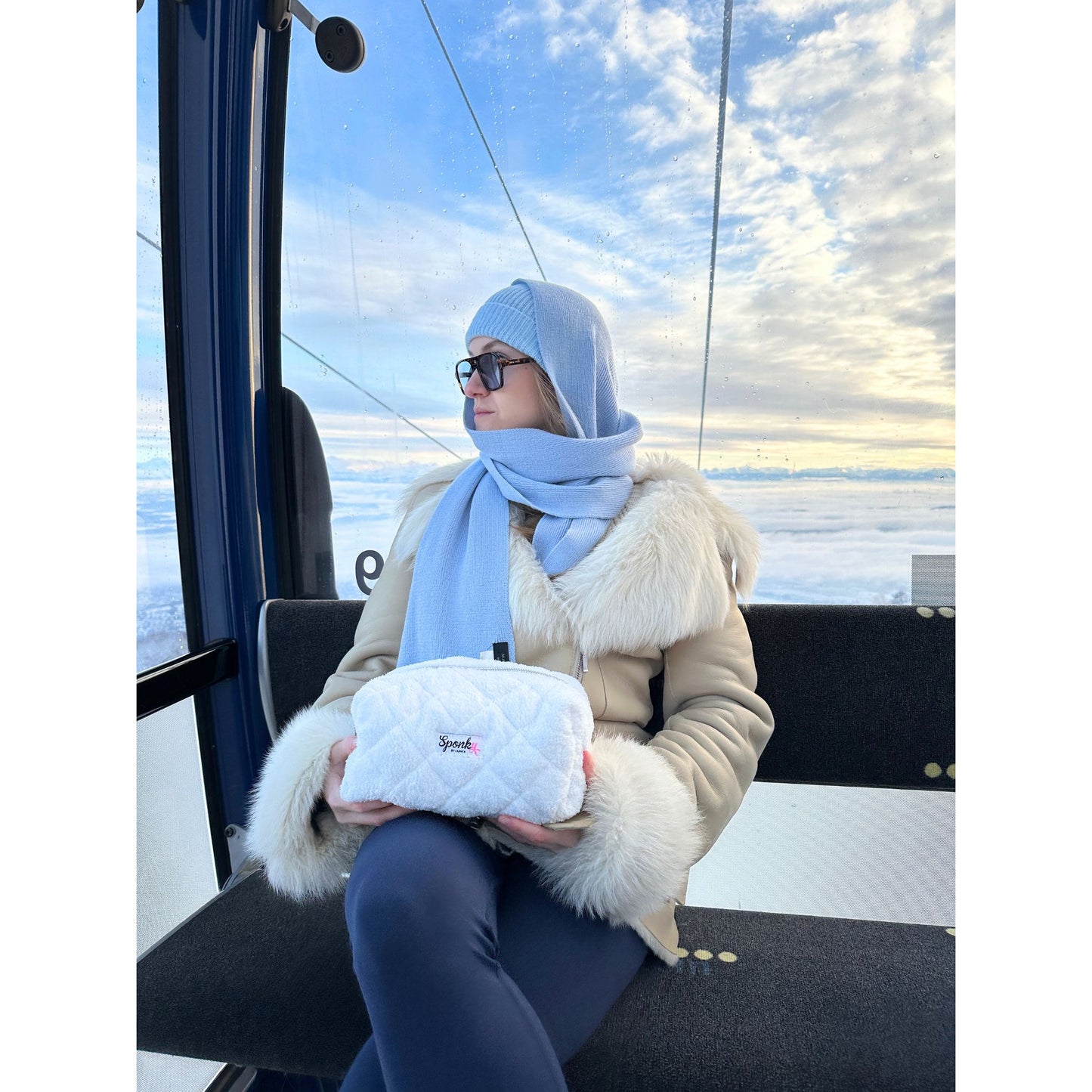 Weiss Fell Makeup Tasche Weiss Sponky
